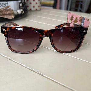 NET simply southern glasses